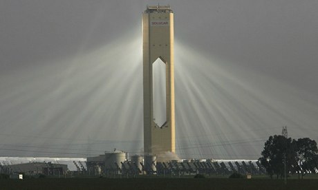 Solar-power-tower-Seville-010