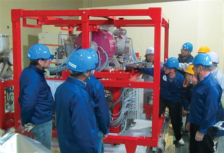 f4e vacuum testing